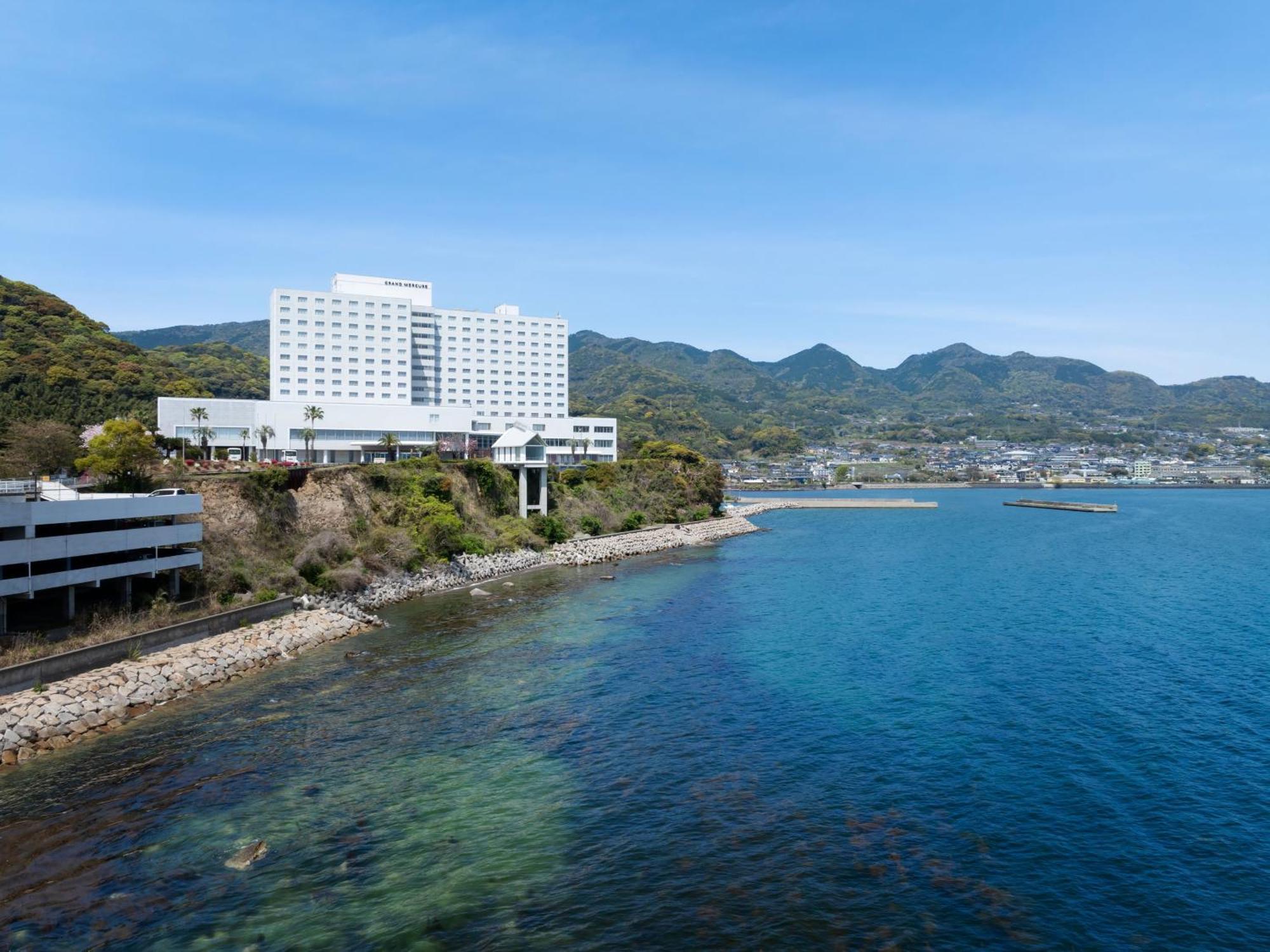 Grand Mercure Beppu Bay Resort & Spa Экстерьер фото
